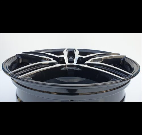 17x7.5 | 4x100/108 / 4x100/114.3 | FC1088 - Gloss Black Machined Face
