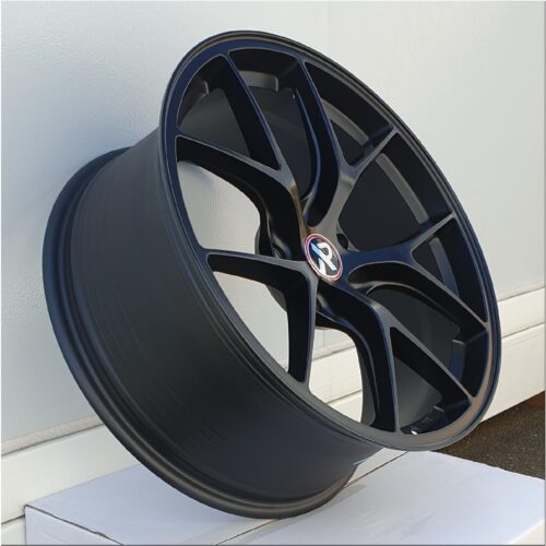 19x8.5 | 5x112 / 5x120 | FF12 - Satin Black
