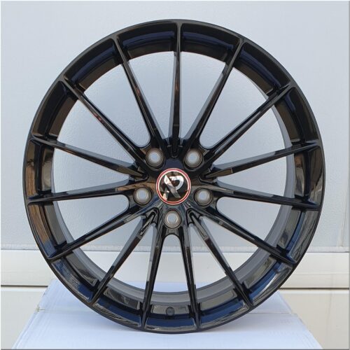 18x8 | 5x112 | FF26 - Gloss Black