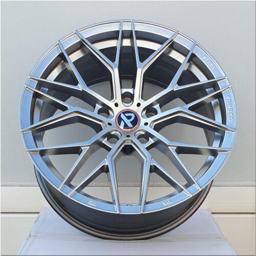 18x8 | 5x112 / 5x120 | FF34 - Hyper Black