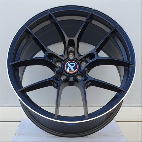 19x8.5 | 5x112 / 5x120 | FF45 - Satin Black Machined Lip