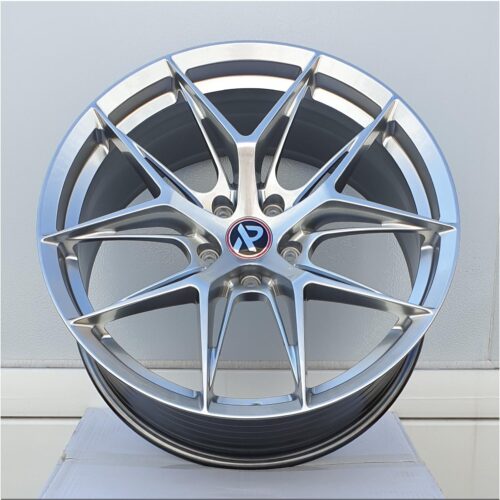 18x8 | 5x112 / 5x120 | FF65 - Hyper Black
