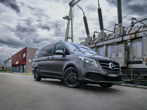 17x7 | 5x112 / 5x114.3 / 5x120 / 5x130 | KE Black - Gloss Black